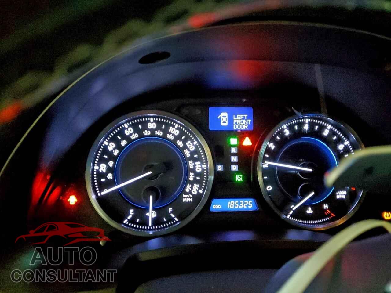 LEXUS IS 2011 - JTHBF5C24B5139277