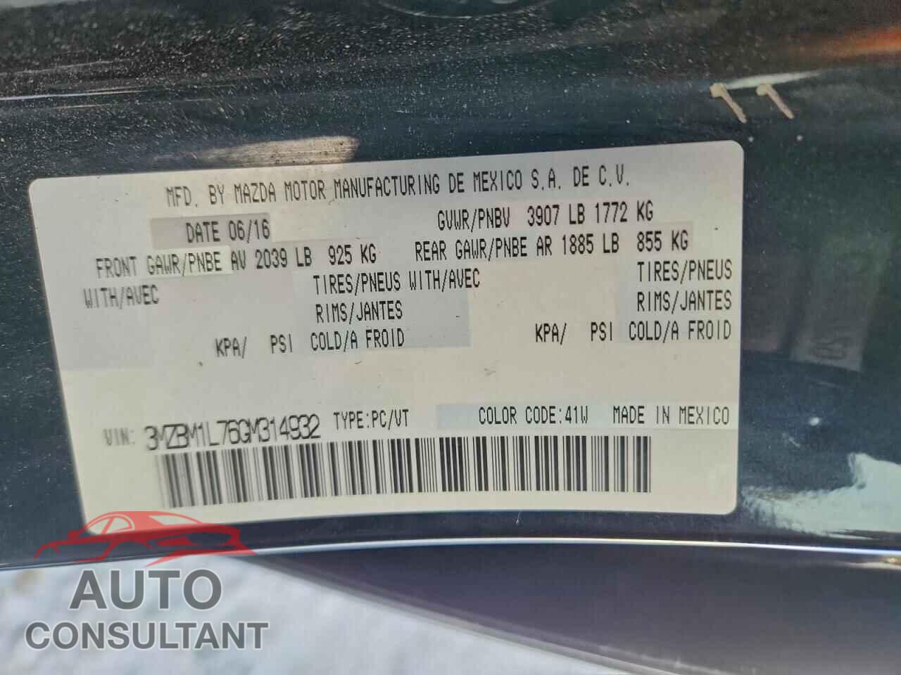 MAZDA 3 2016 - 3MZBM1L76GM314932