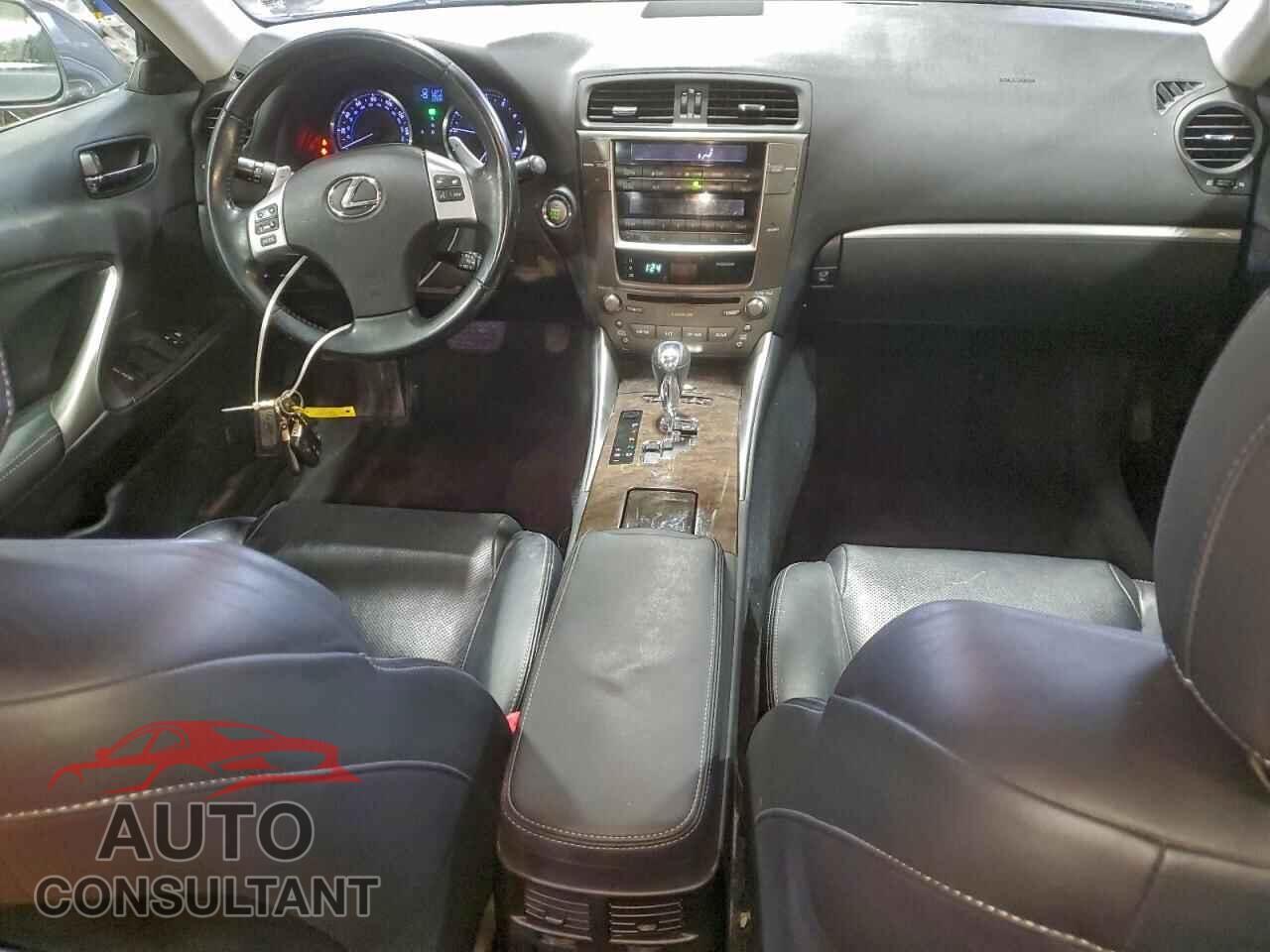 LEXUS IS 2012 - JTHCF5C23C5054484