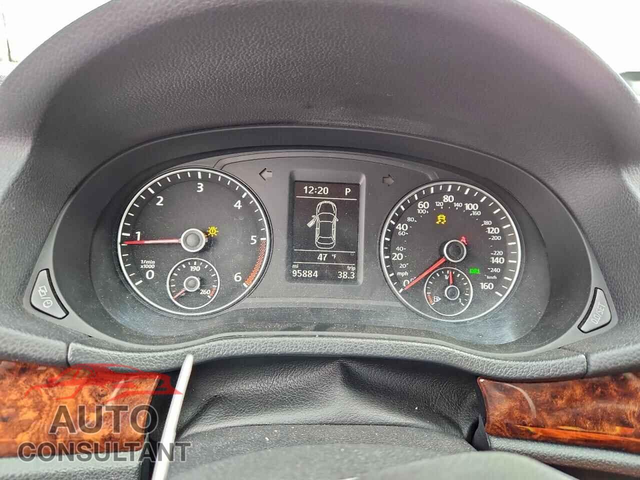 VOLKSWAGEN PASSAT 2013 - 1VWCN7A35DC036199