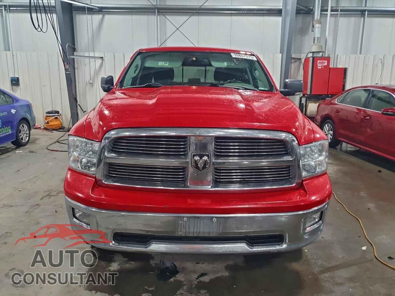 DODGE RAM 1500 2012 - 1C6RD7LT8CS341415
