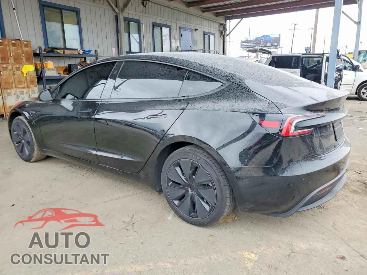 TESLA MODEL 3 2025 - 5YJ3E1EA8SF894680