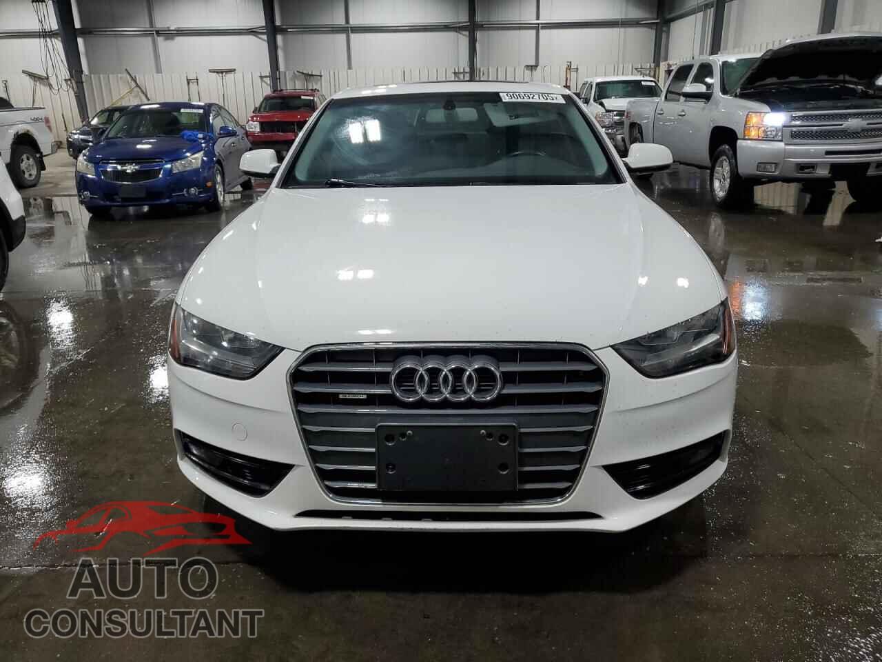 AUDI A4 2014 - WAUBFAFL3EN016537