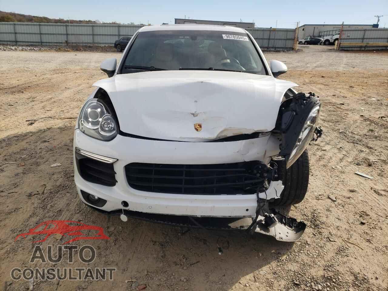 PORSCHE CAYENNE 2016 - WP1AA2A24GLA09207