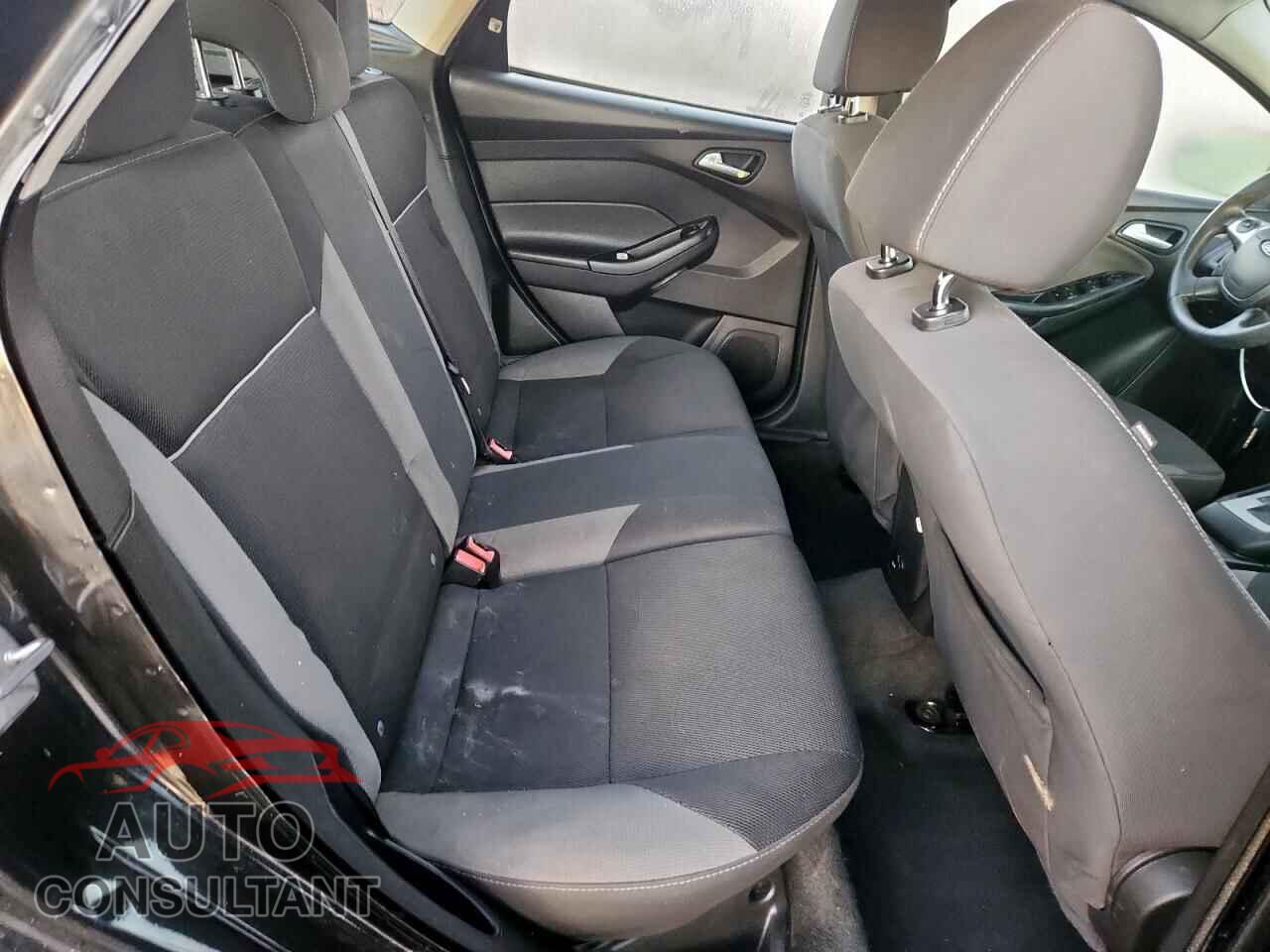 FORD FOCUS 2014 - 1FADP3K28EL338710