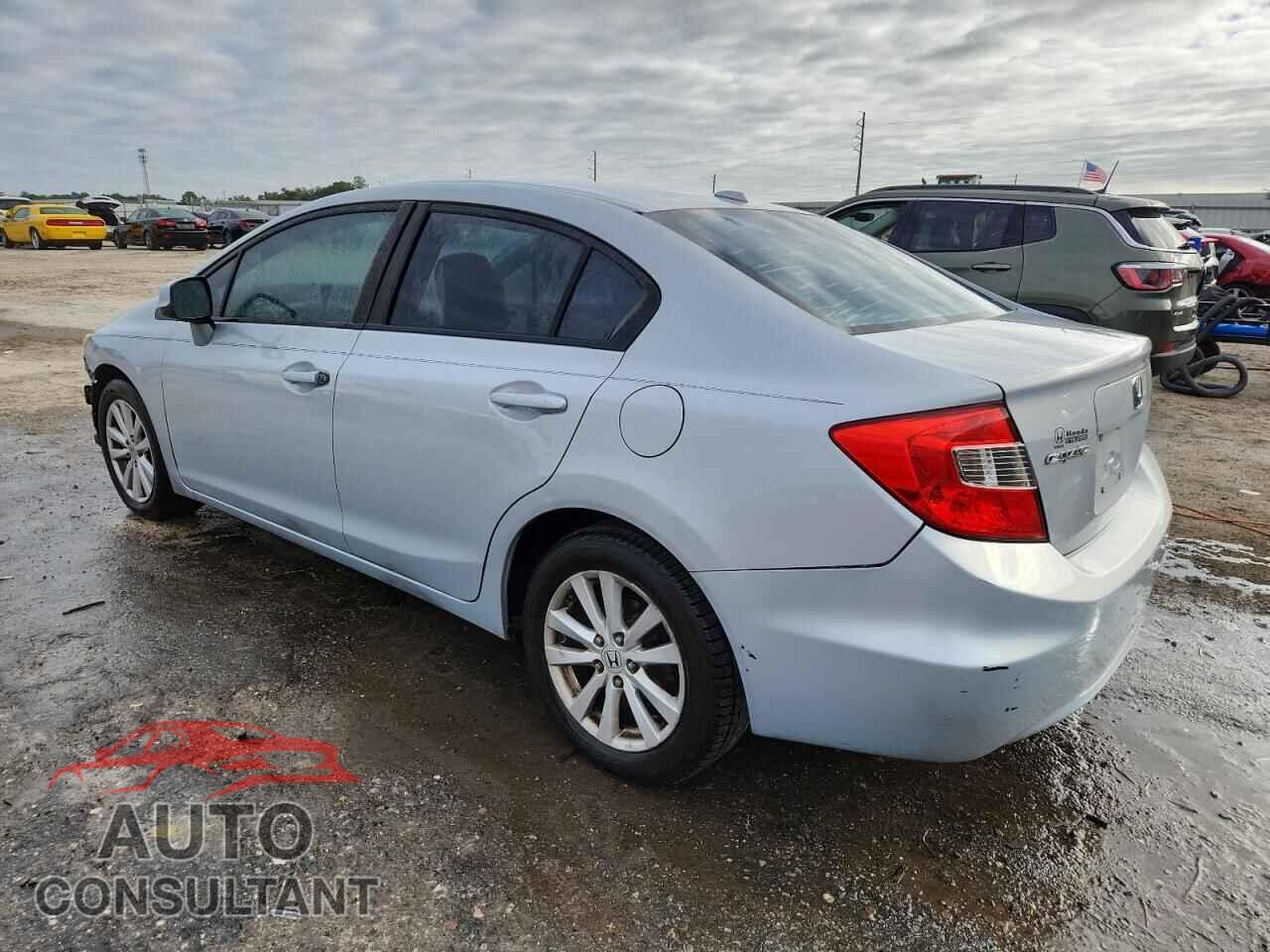 HONDA CIVIC 2012 - 2HGFB2F86CH520105