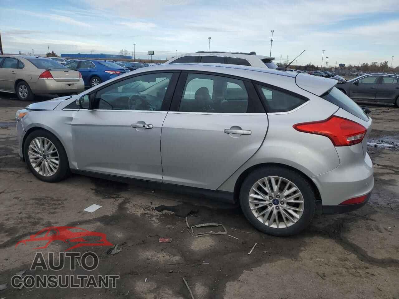 FORD FOCUS 2016 - 1FADP3N28GL398176