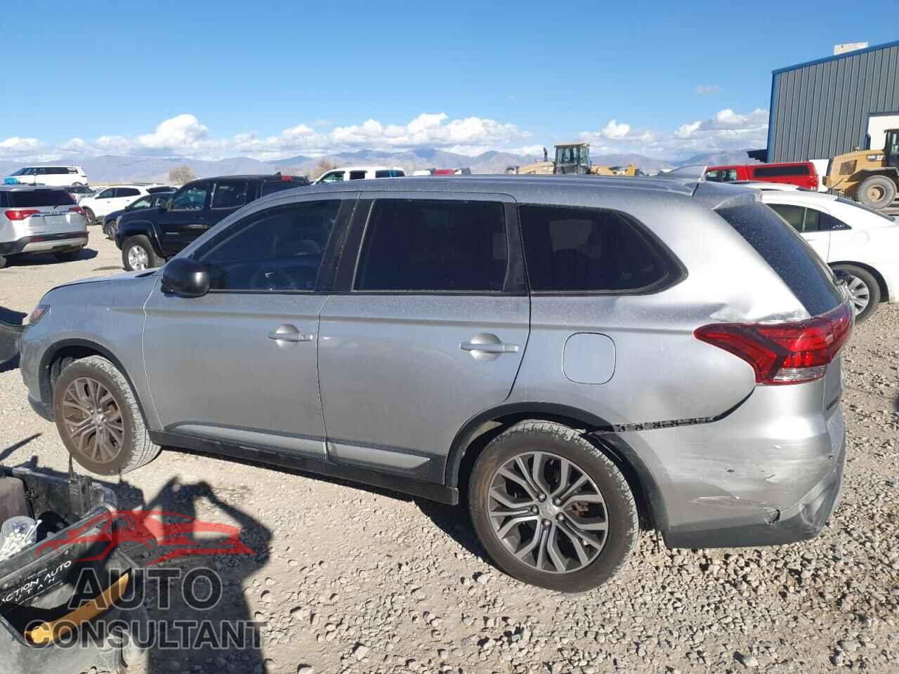 MITSUBISHI OUTLANDER 2018 - JA4AZ3A38JZ040077
