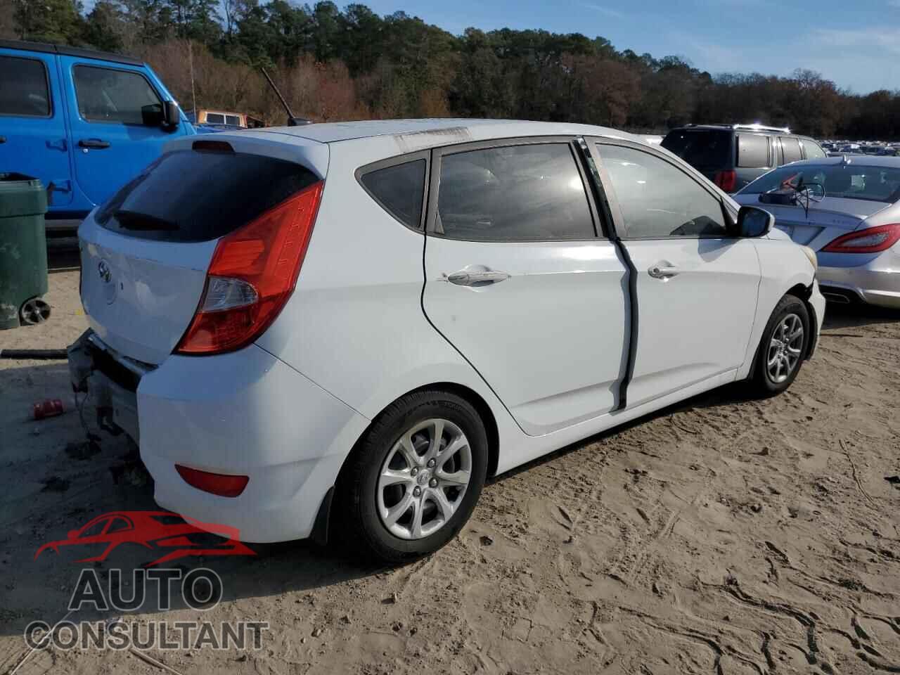 HYUNDAI ACCENT 2012 - KMHCT5AE7CU043576