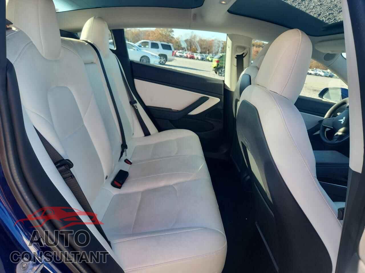 TESLA MODEL 3 2019 - 5YJ3E1EB8KF450918