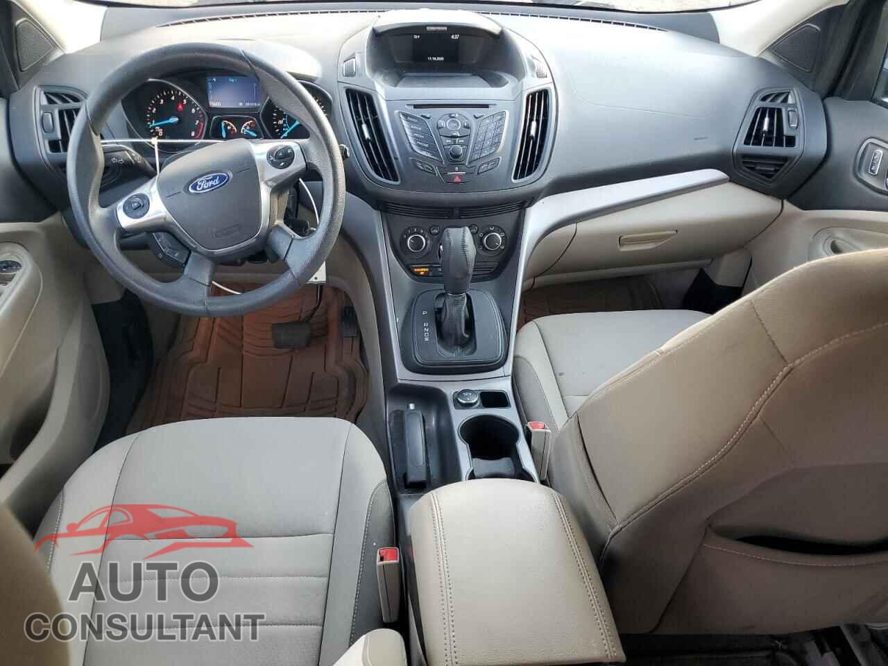 FORD ESCAPE 2015 - 1FMCU0G7XFUB24794