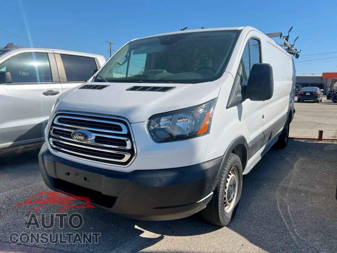 FORD TRANSIT 2019 - 1FTYR2YM0KKA22065