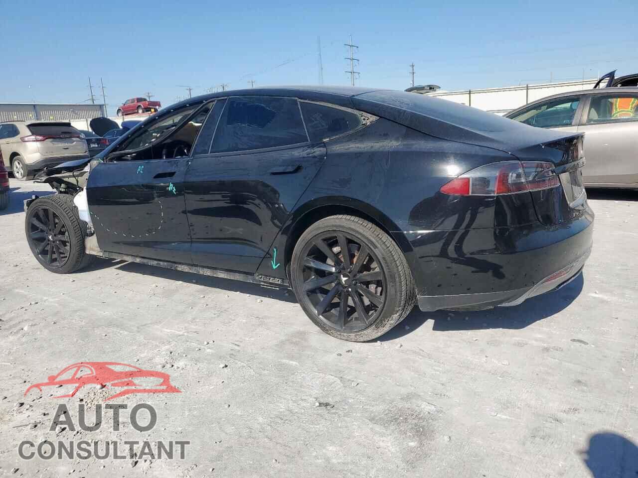 TESLA MODEL S 2014 - 5YJSA1H18EFP29137
