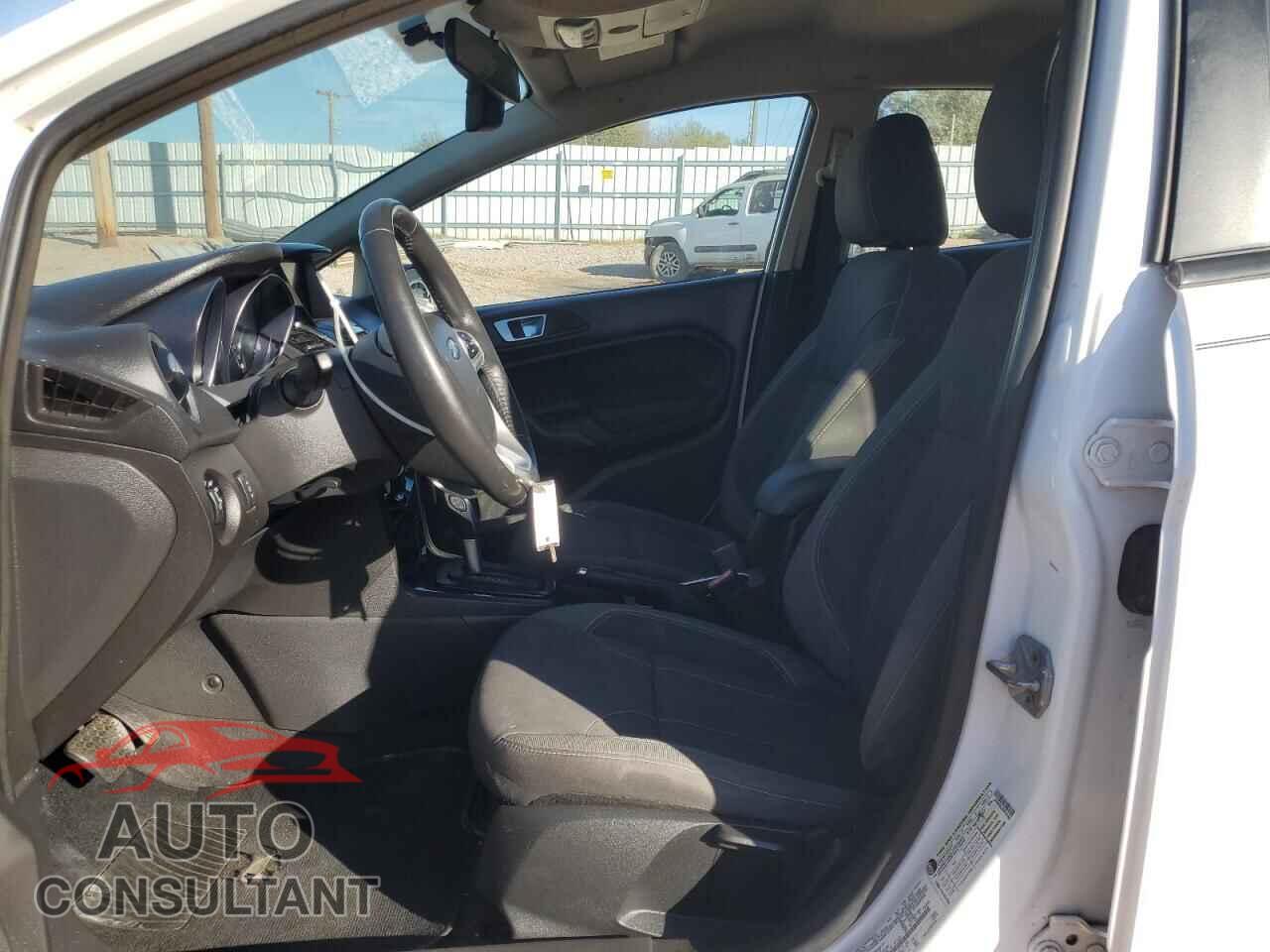 FORD FIESTA 2015 - 3FADP4EJ3FM101664