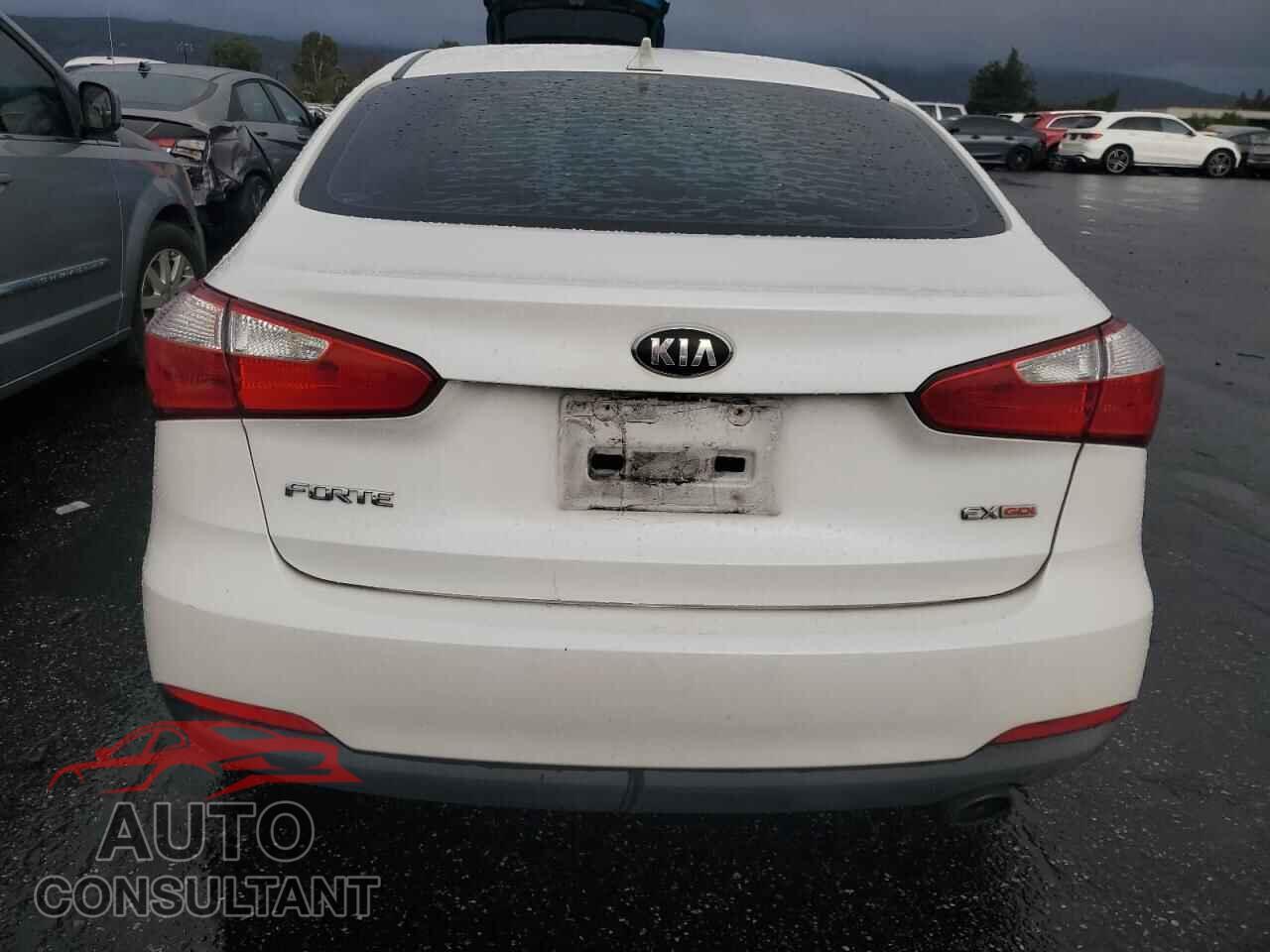 KIA FORTE 2014 - KNAFX4A80E5106425