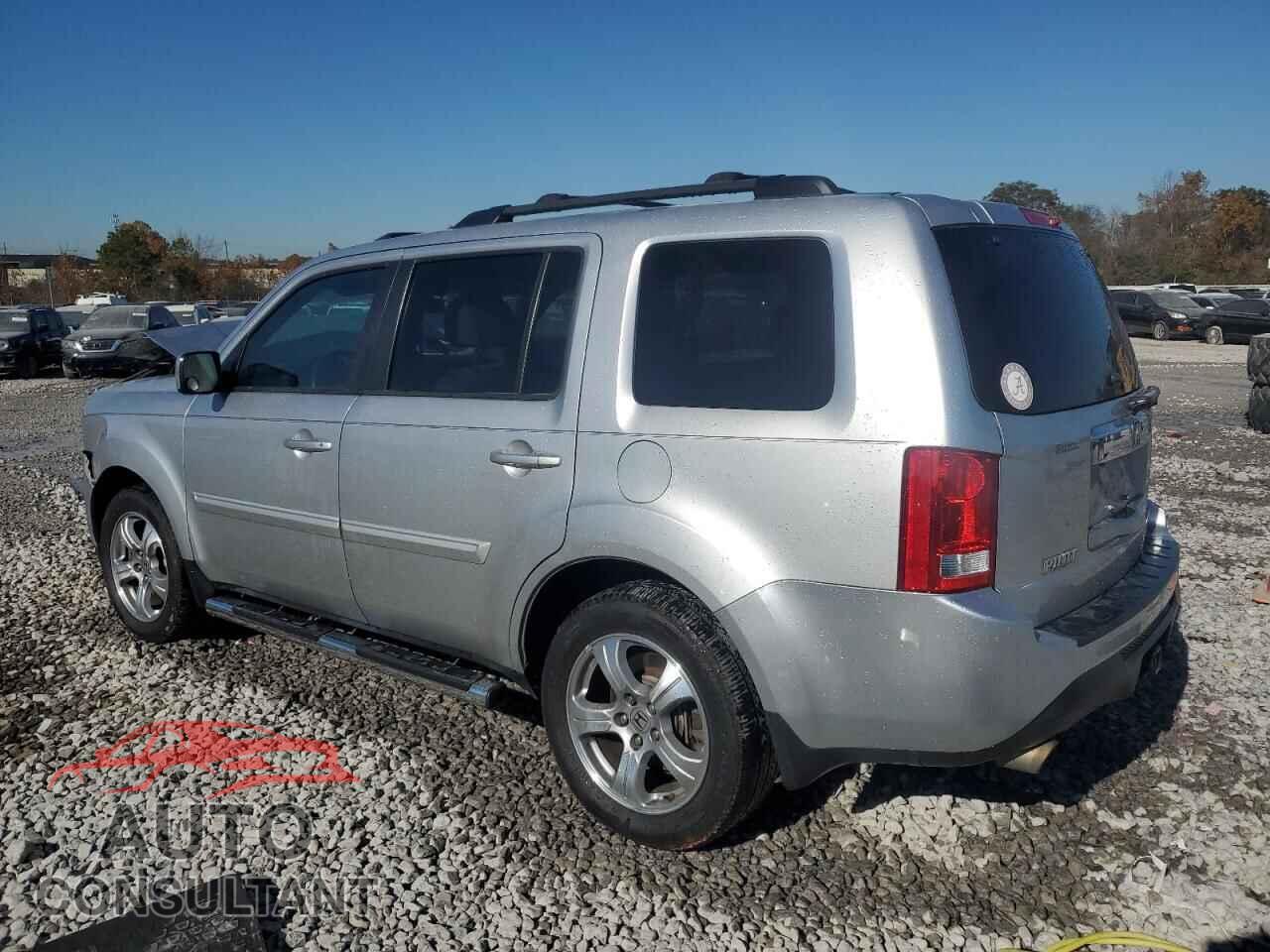 HONDA PILOT 2013 - 5FNYF3H51DB026780
