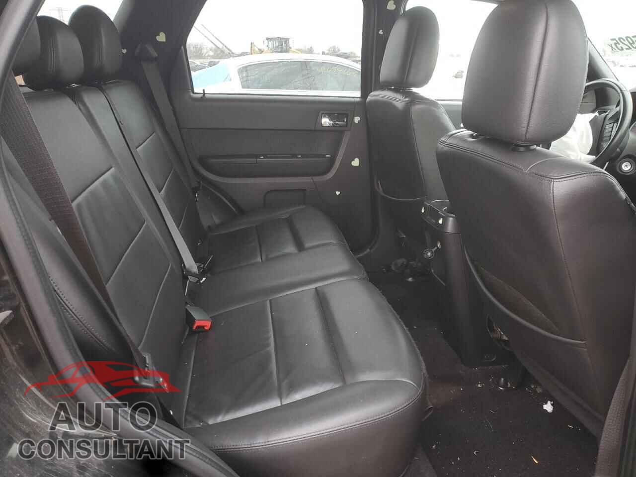 FORD ESCAPE 2011 - 1FMCU9EG5BKA77896