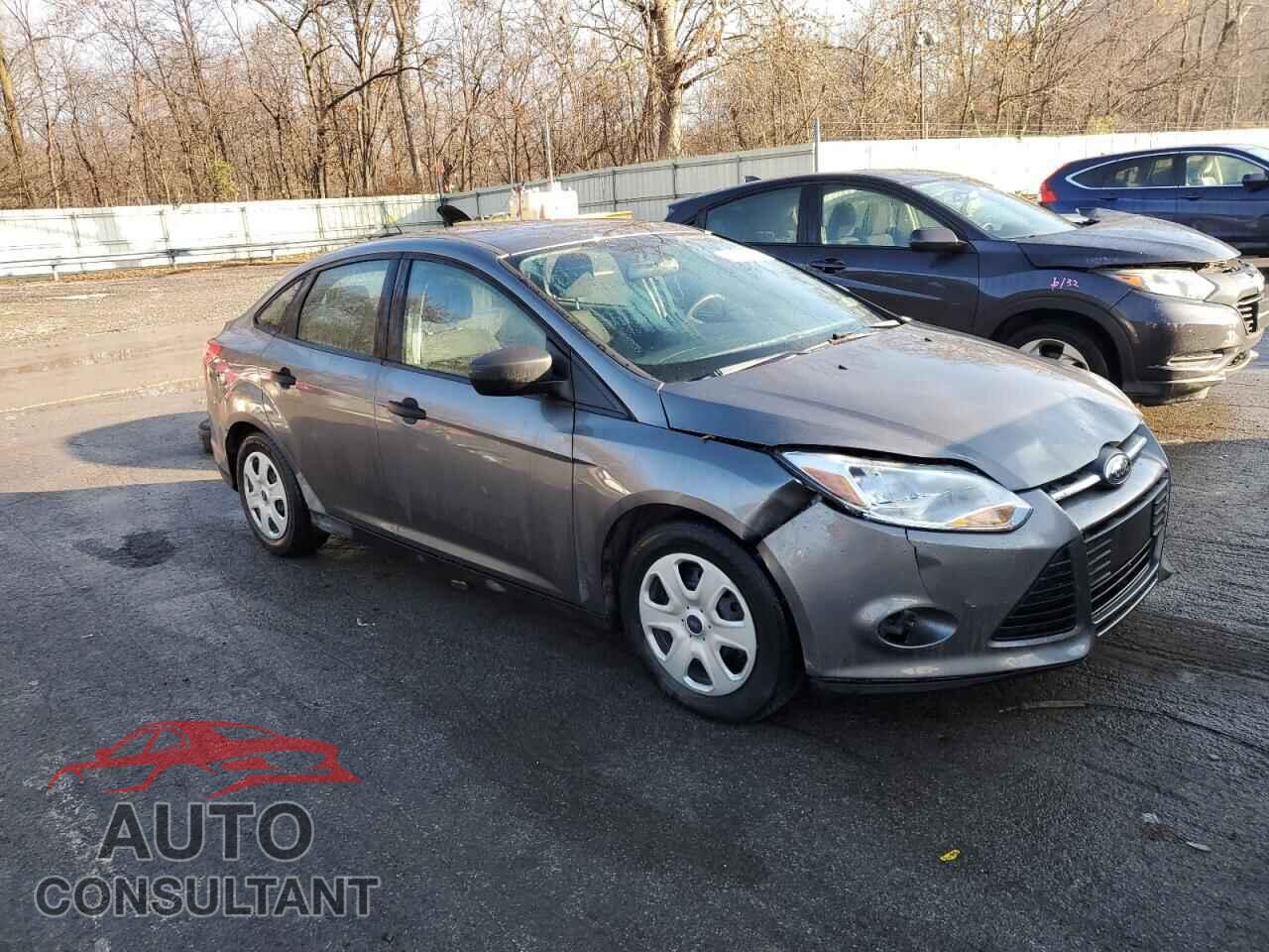FORD FOCUS 2013 - 1FADP3E24DL318187