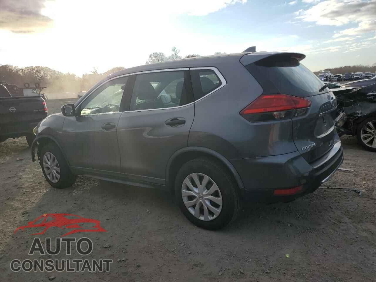 NISSAN ROGUE 2017 - KNMAT2MV8HP614228