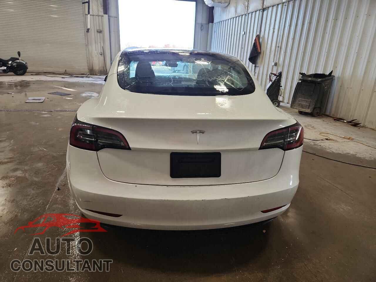 TESLA MODEL 3 2023 - 5YJ3E1EAXPF609159