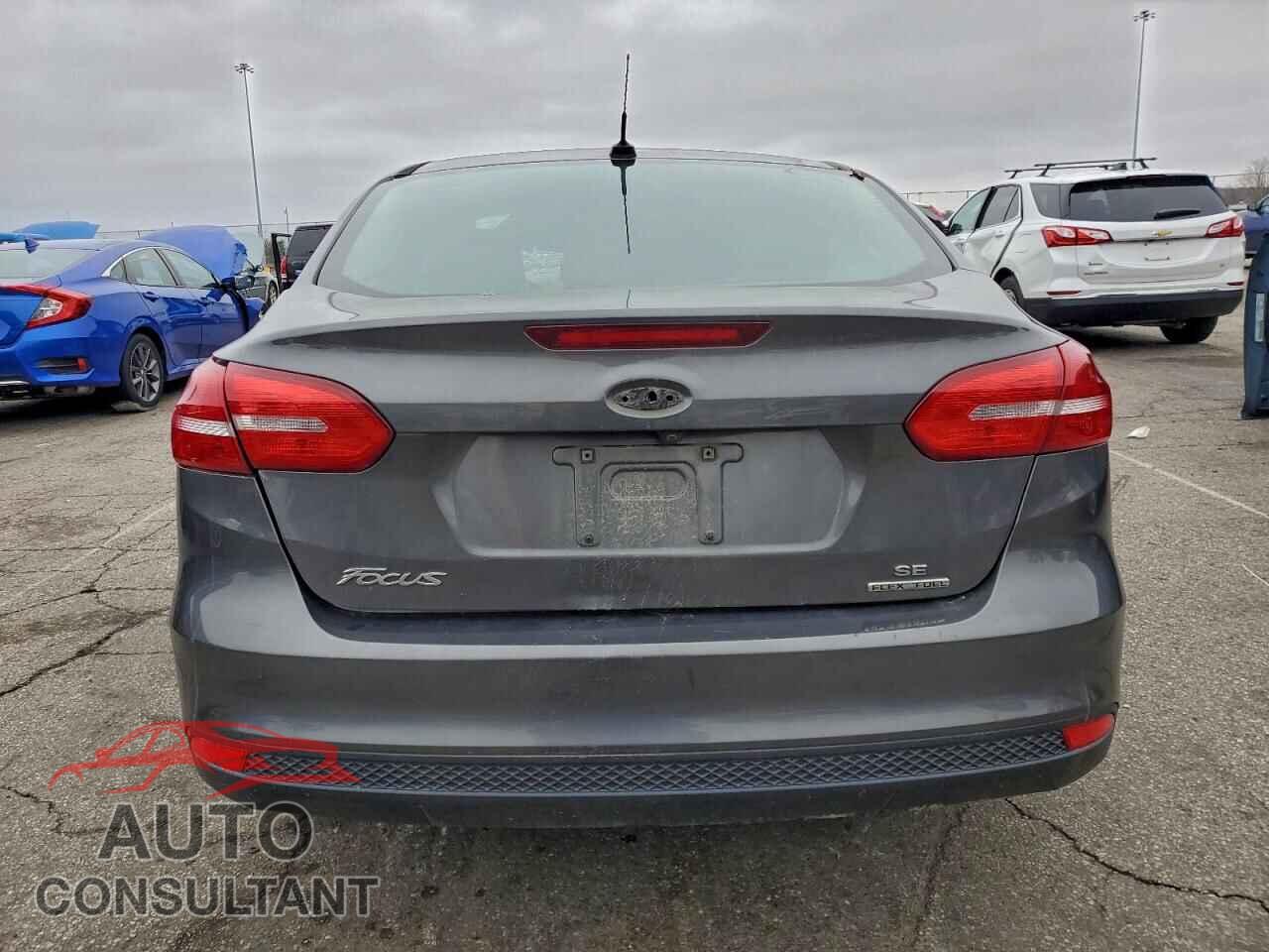 FORD FOCUS 2015 - 1FADP3F22FL229851