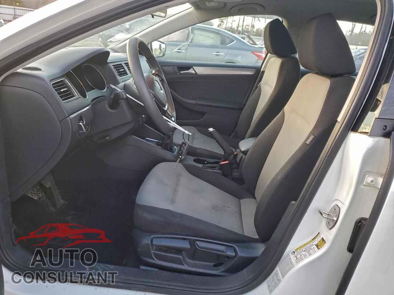 VOLKSWAGEN JETTA 2017 - 3VW167AJ2HM308702