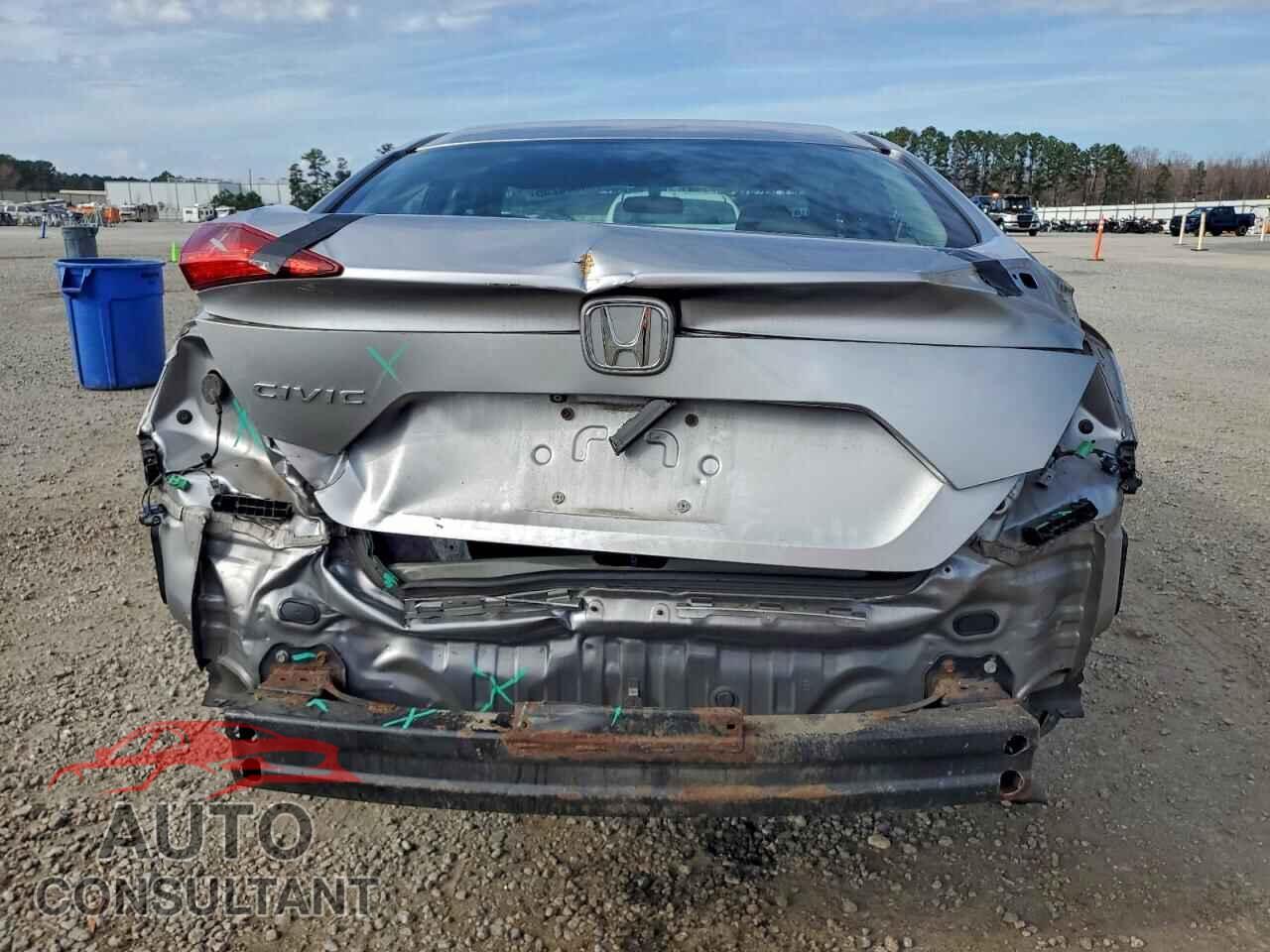HONDA CIVIC 2018 - 19XFC2F56JE200048