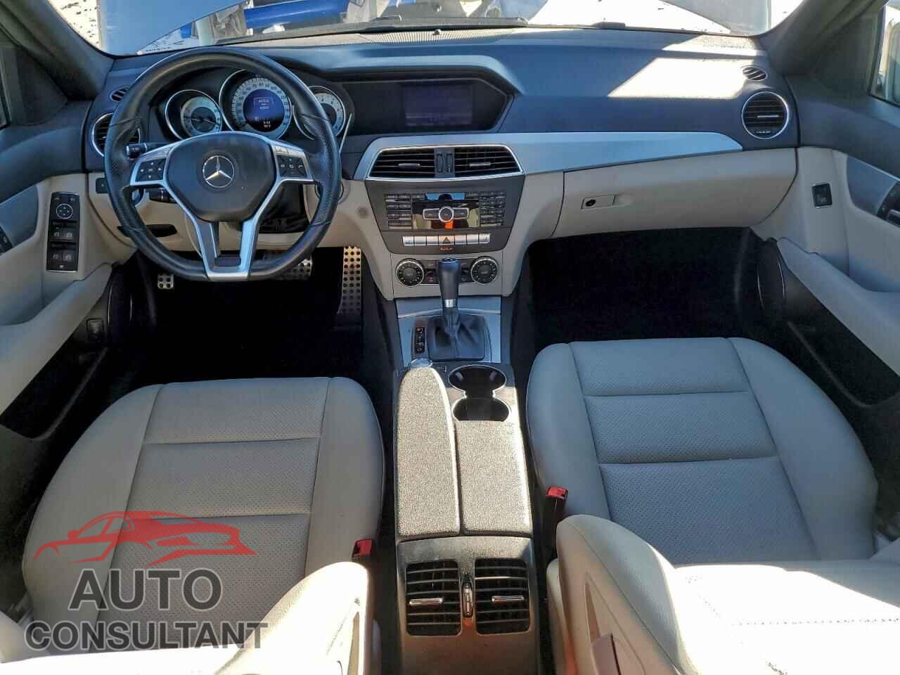 MERCEDES-BENZ C-CLASS 2014 - WDDGF4HB4EA966286
