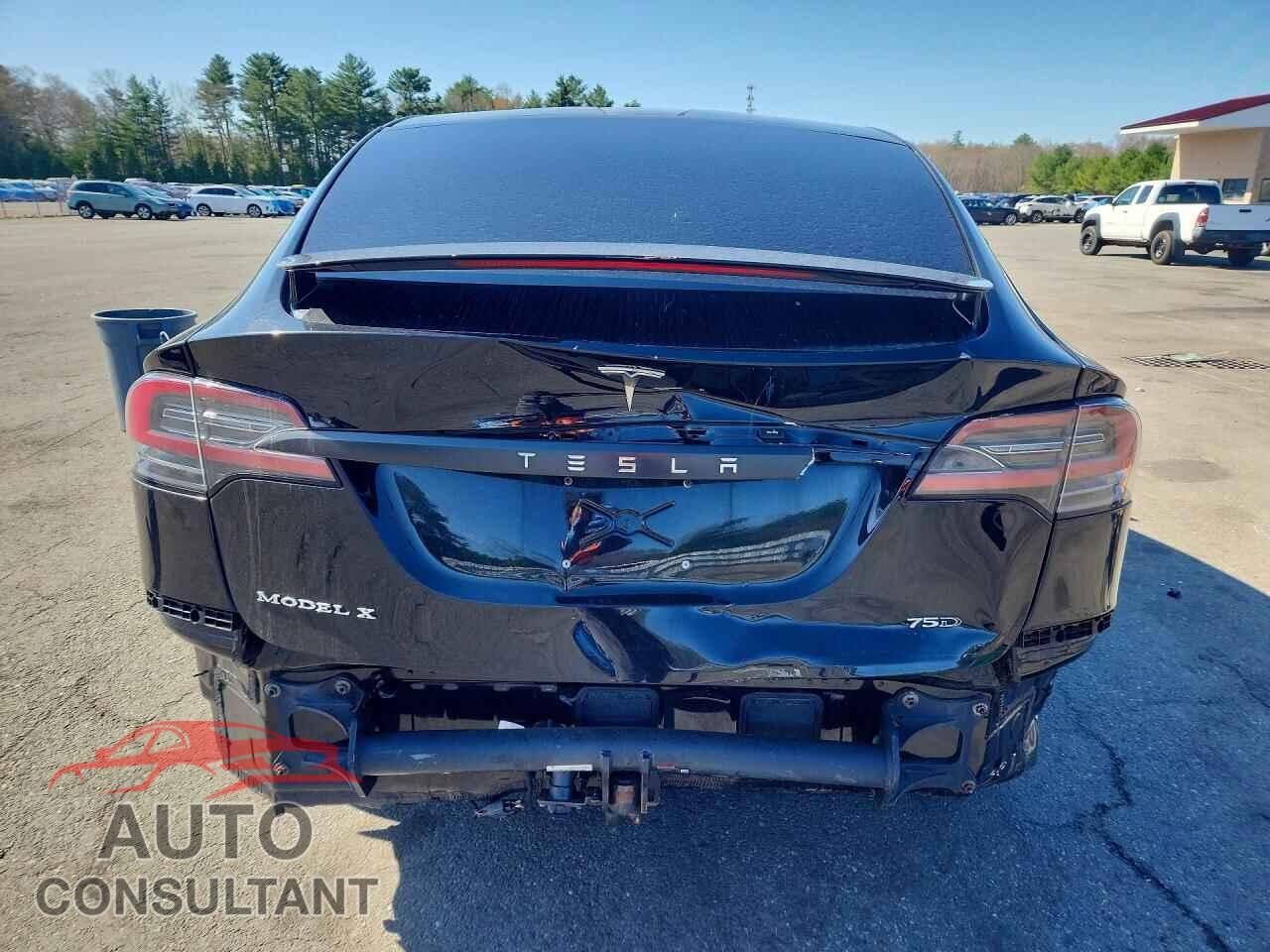 TESLA MODEL X 2018 - 5YJXCBE21JF103880