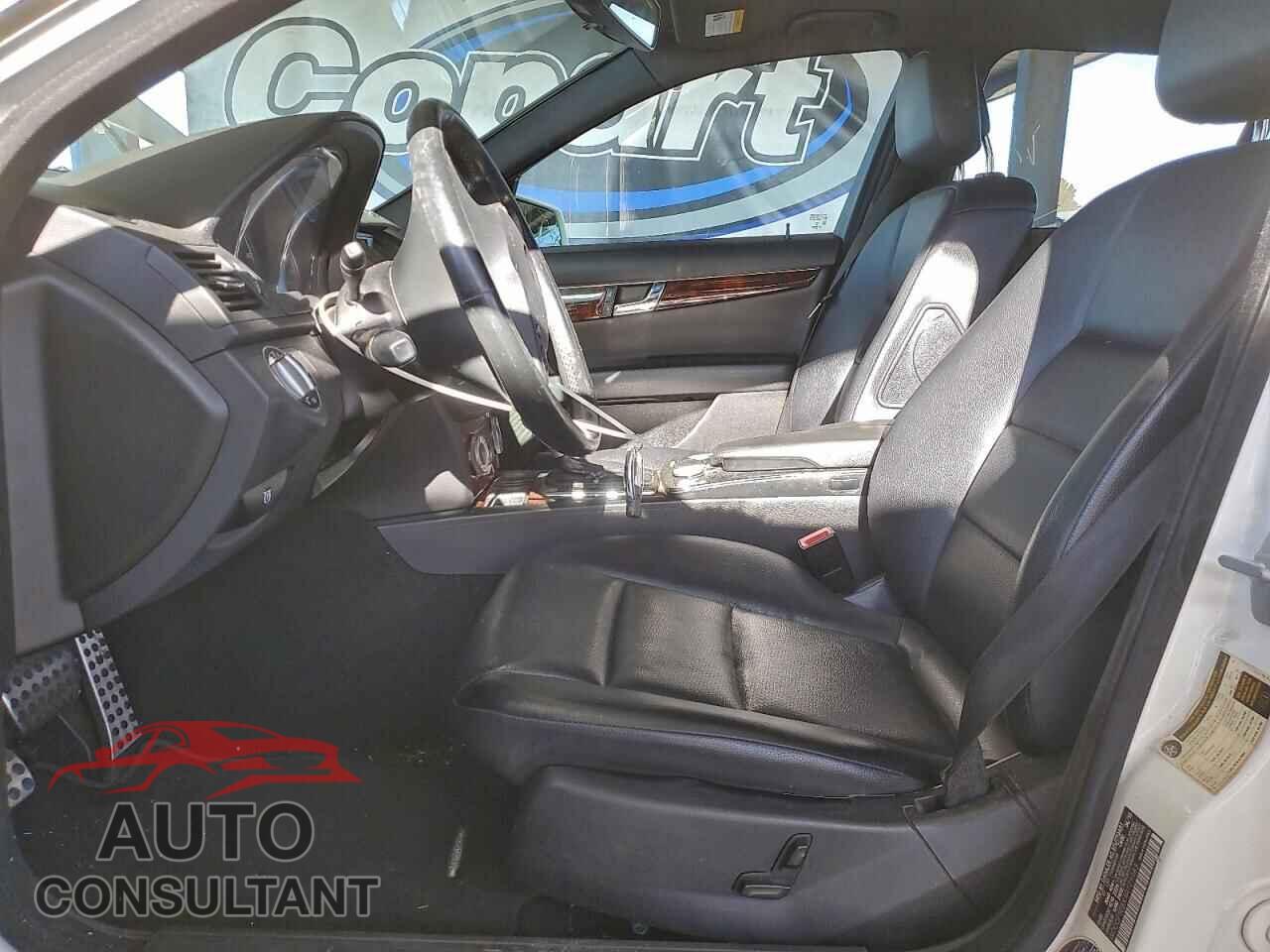 MERCEDES-BENZ C-CLASS 2010 - WDDGF5EBXAR125983