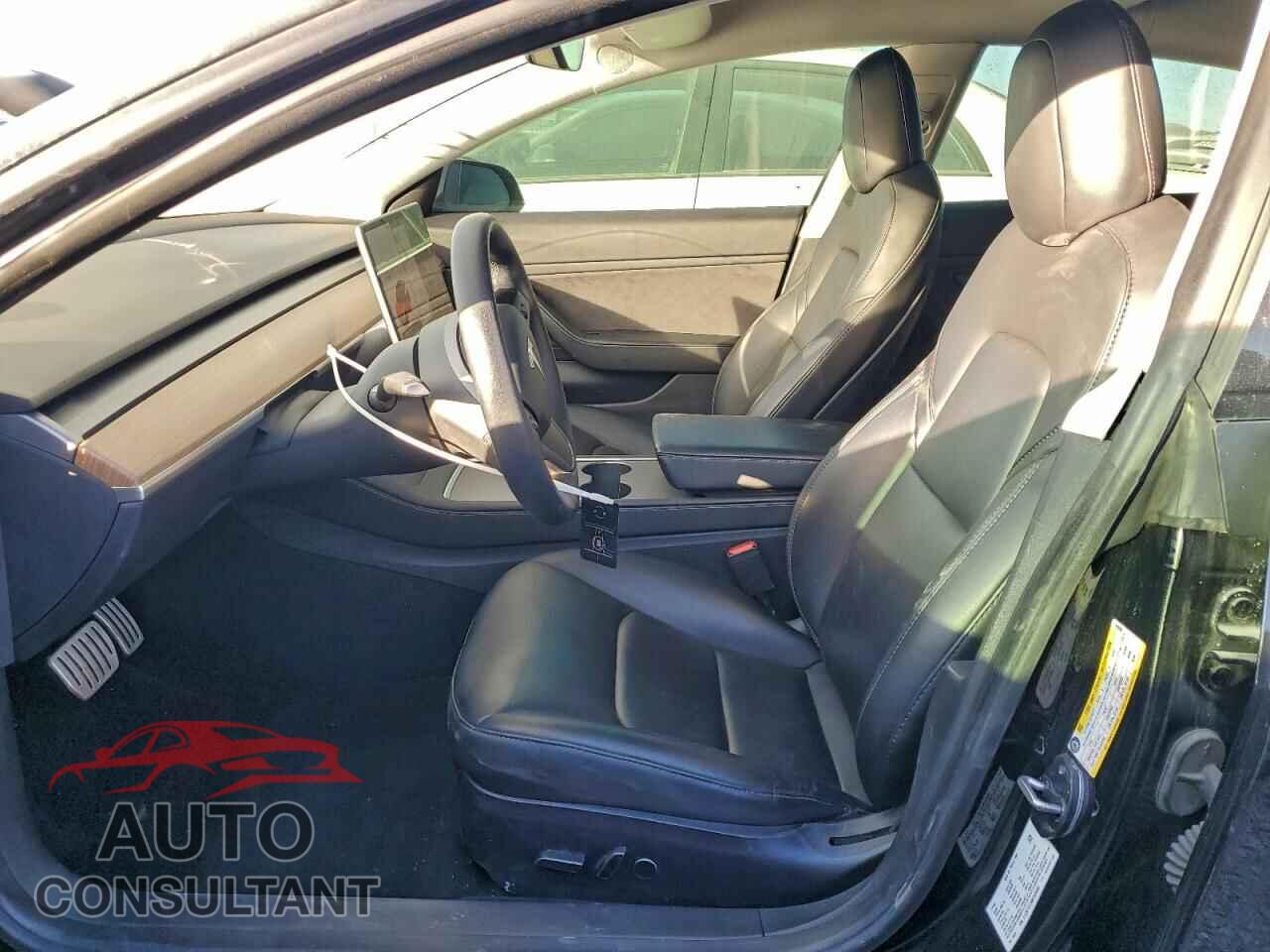 TESLA MODEL 3 2021 - 5YJ3E1EC0MF868000