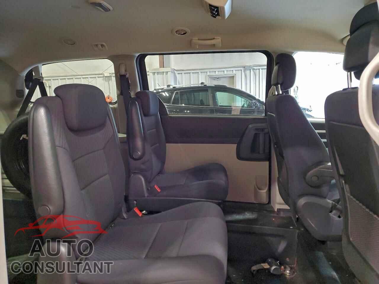 DODGE CARAVAN 2010 - 2D4RN4DE7AR490131