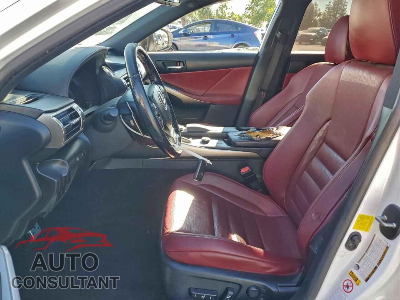LEXUS IS 2016 - JTHBA1D28G5026784