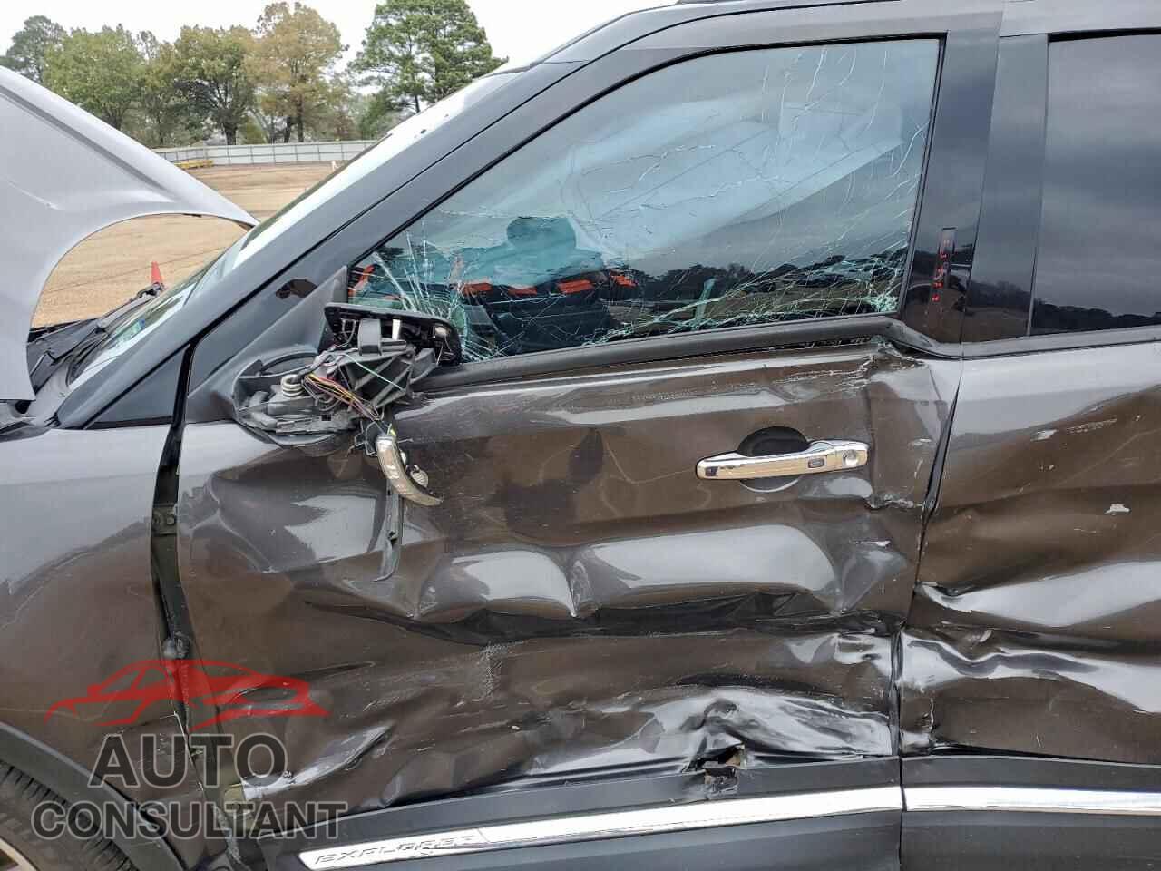 FORD EXPLORER 2017 - 1FM5K7F82HGC31616