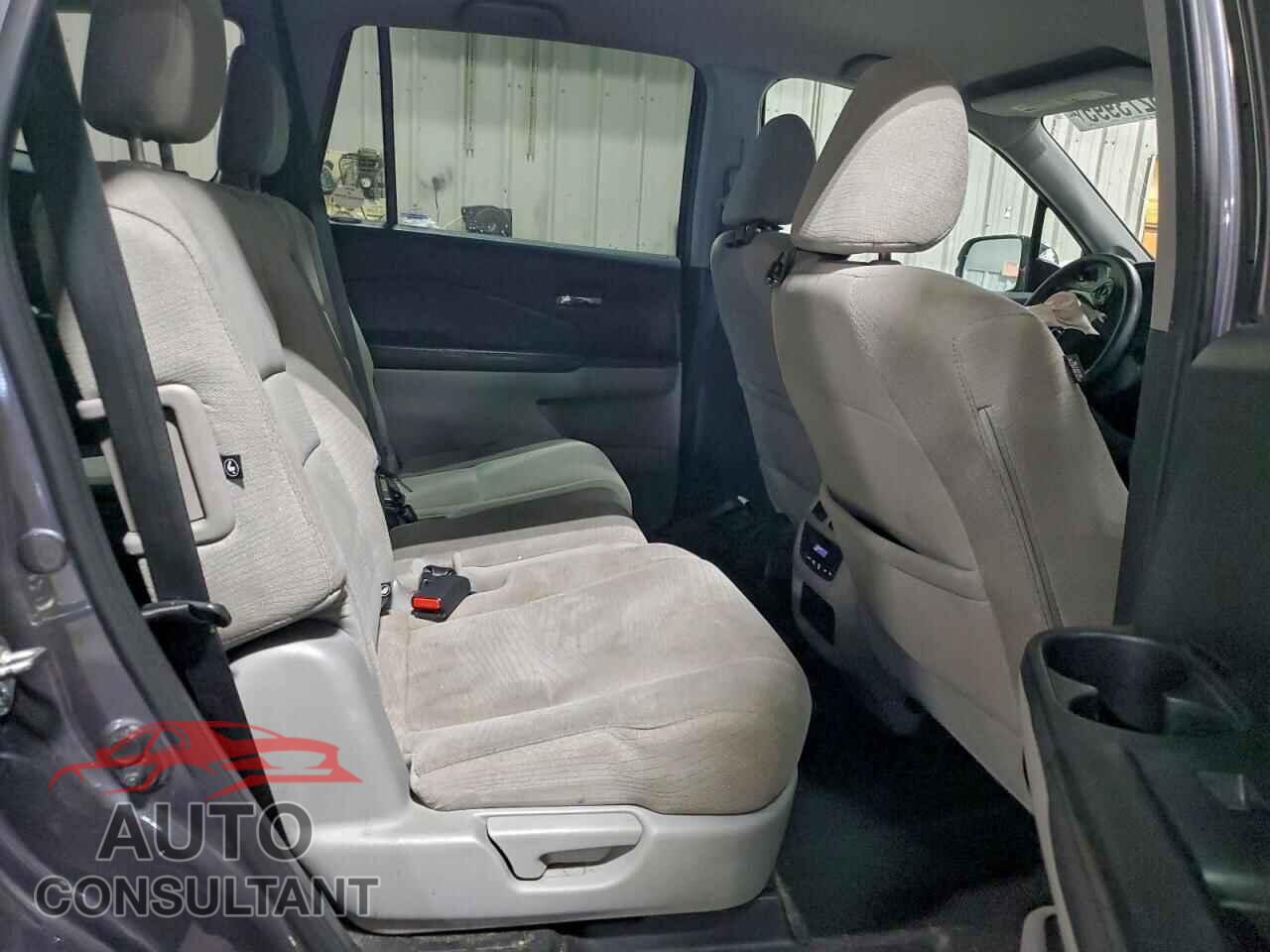HONDA PILOT 2017 - 5FNYF6H35HB036170