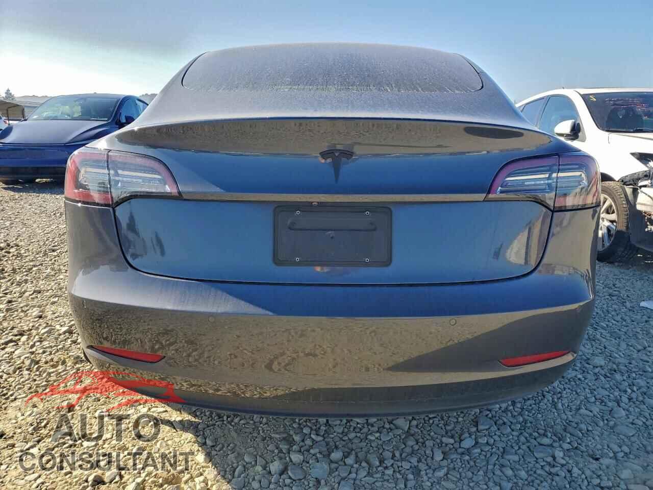 TESLA MODEL 3 2022 - 5YJ3E1EA9NF153328