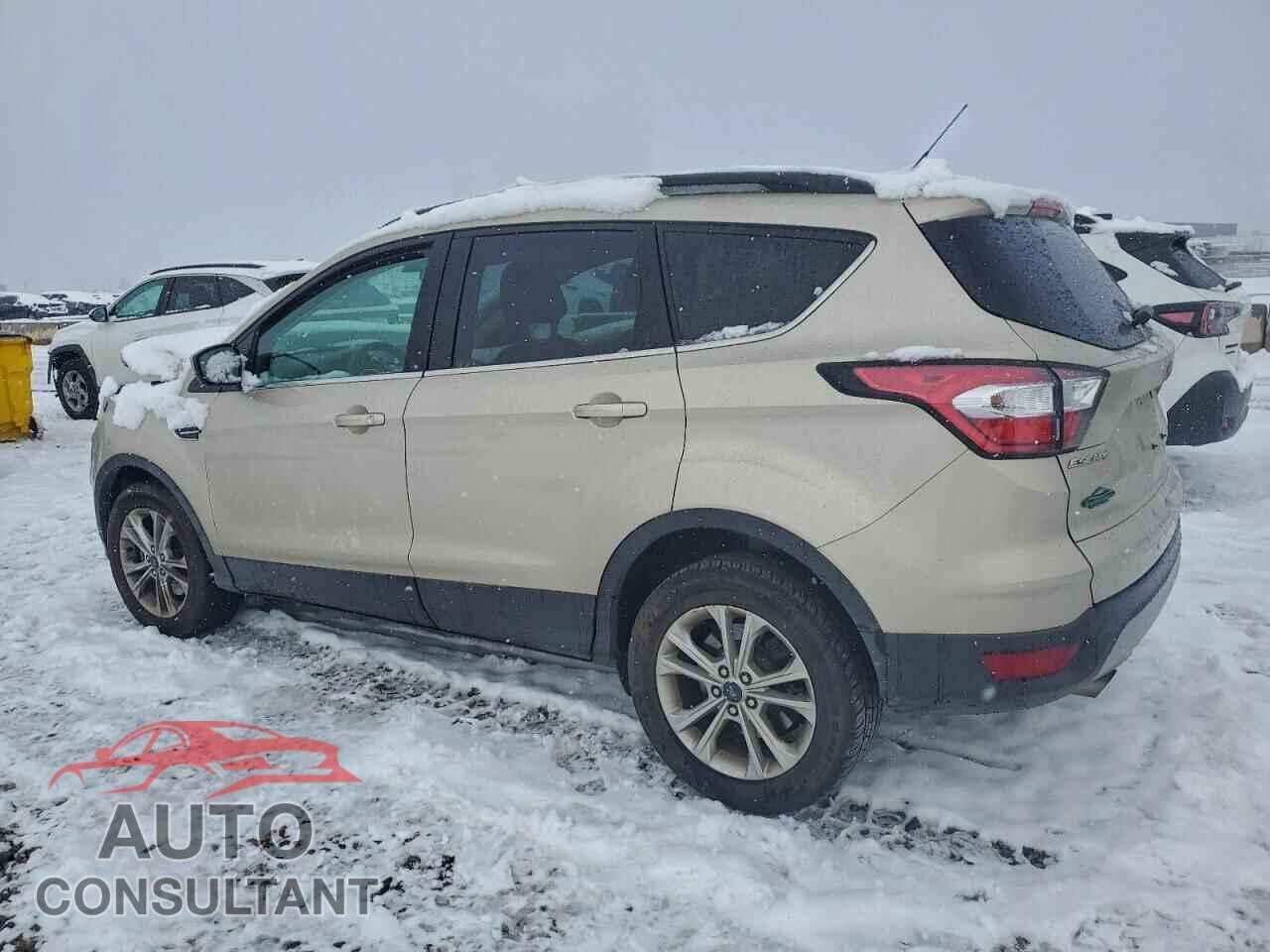 FORD ESCAPE 2017 - 1FMCU9GD2HUE72831