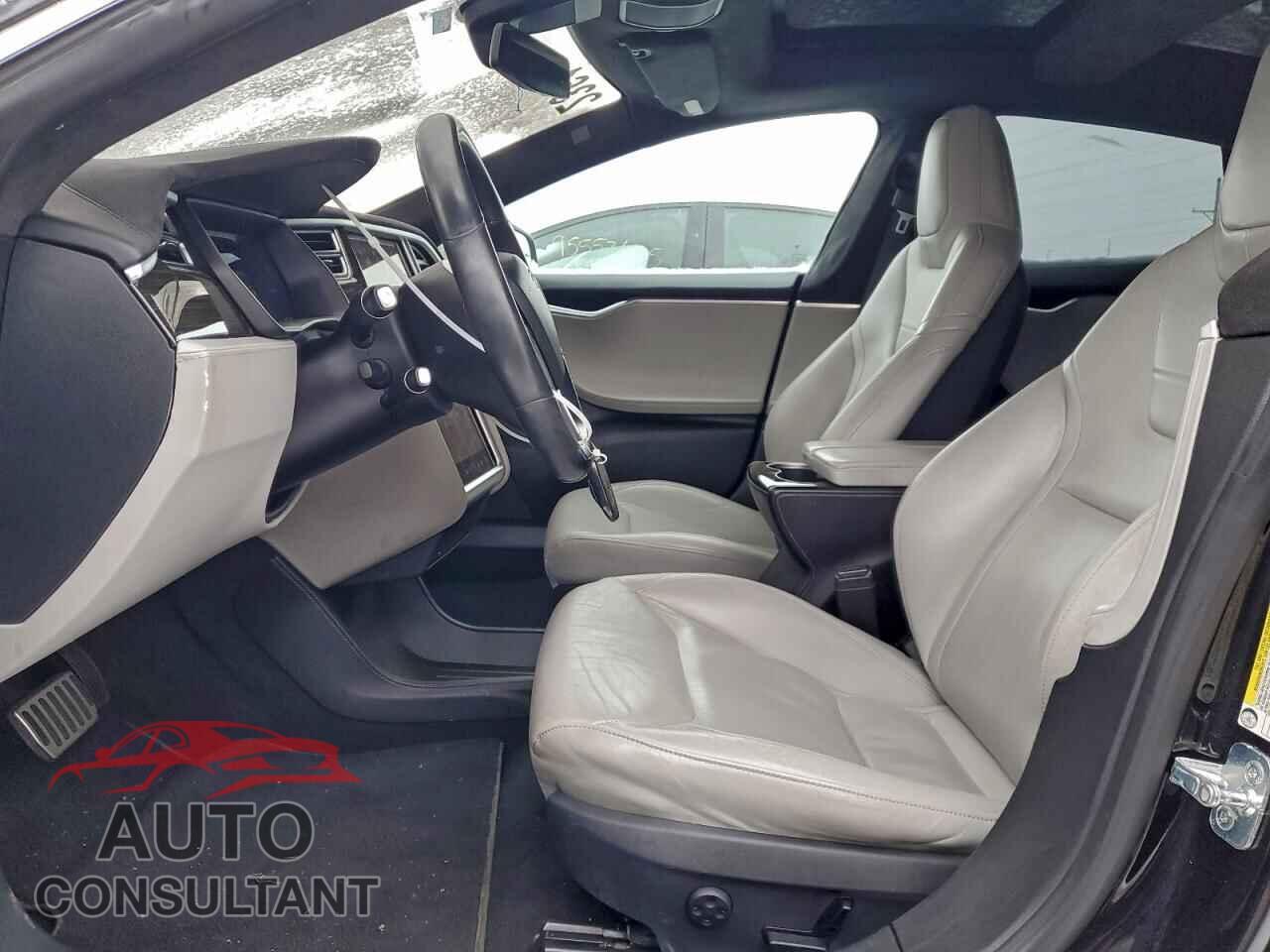 TESLA MODEL S 2015 - 5YJSA1E20FF109235