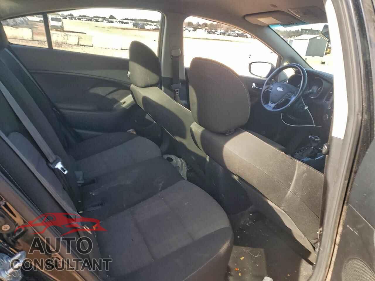 KIA FORTE 2017 - 3KPFL4A70HE109727