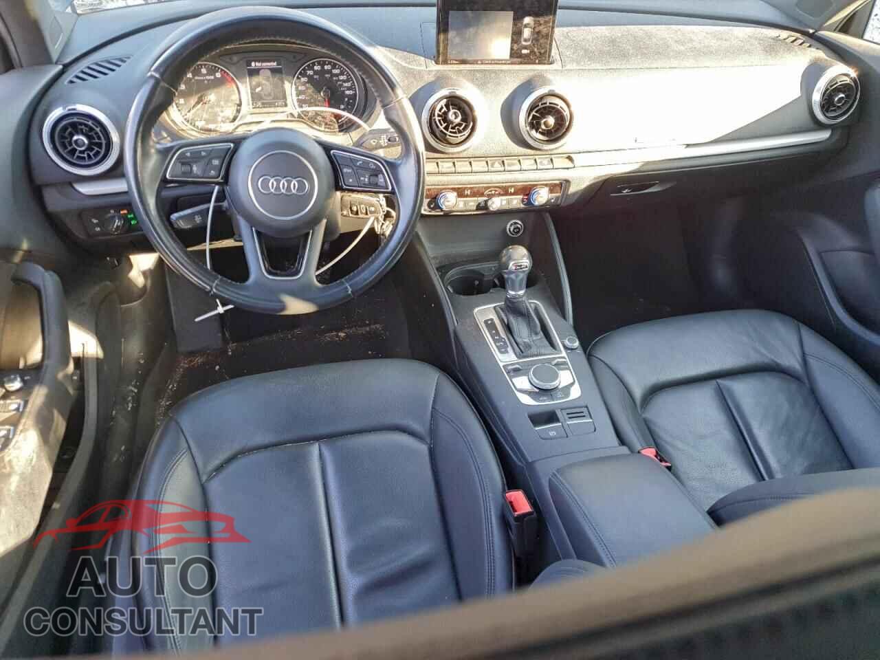 AUDI A3 2017 - WAUB8GFF2H1062945