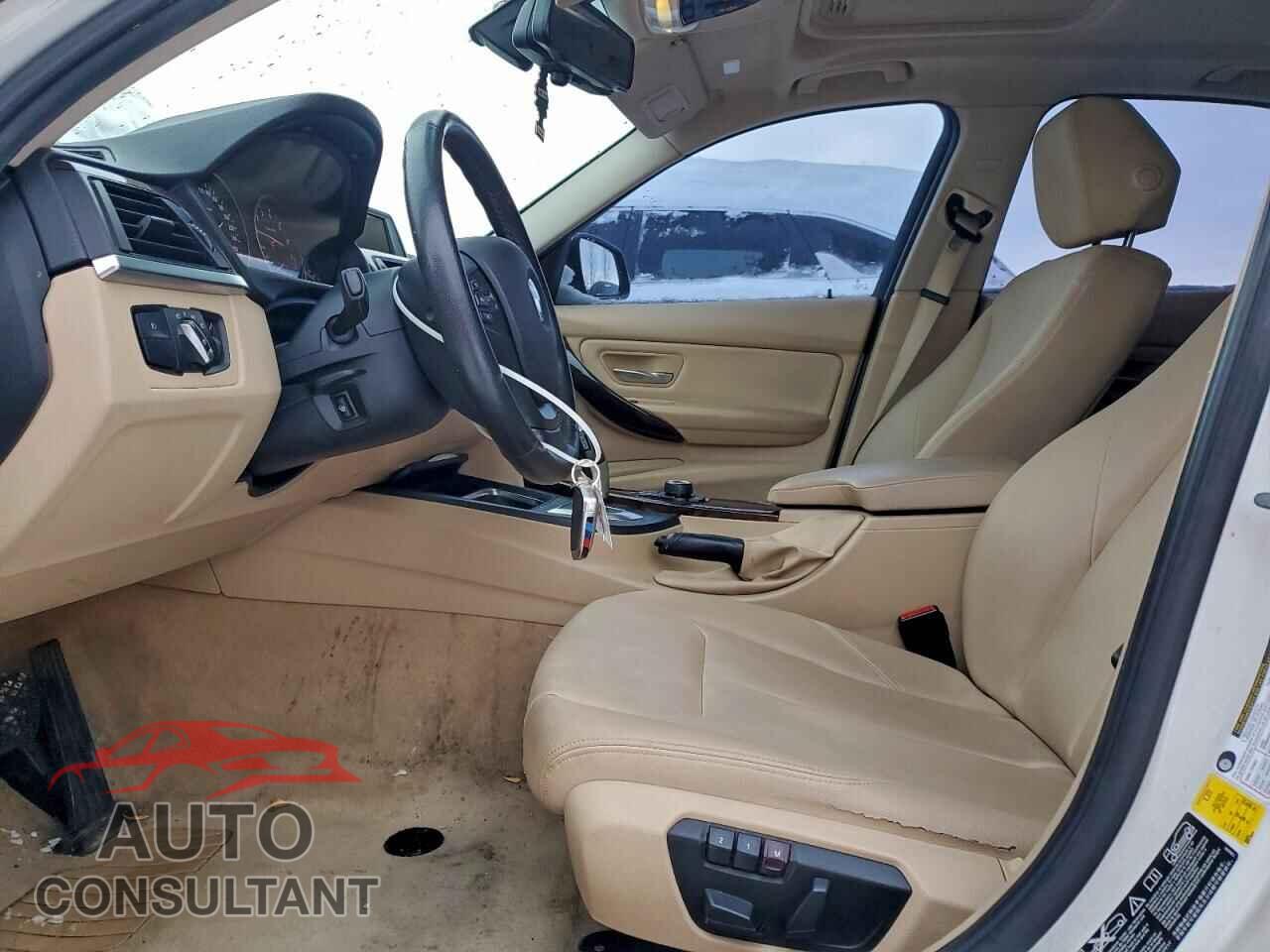 BMW 3 SERIES 2013 - WBA3B3C55DF534854