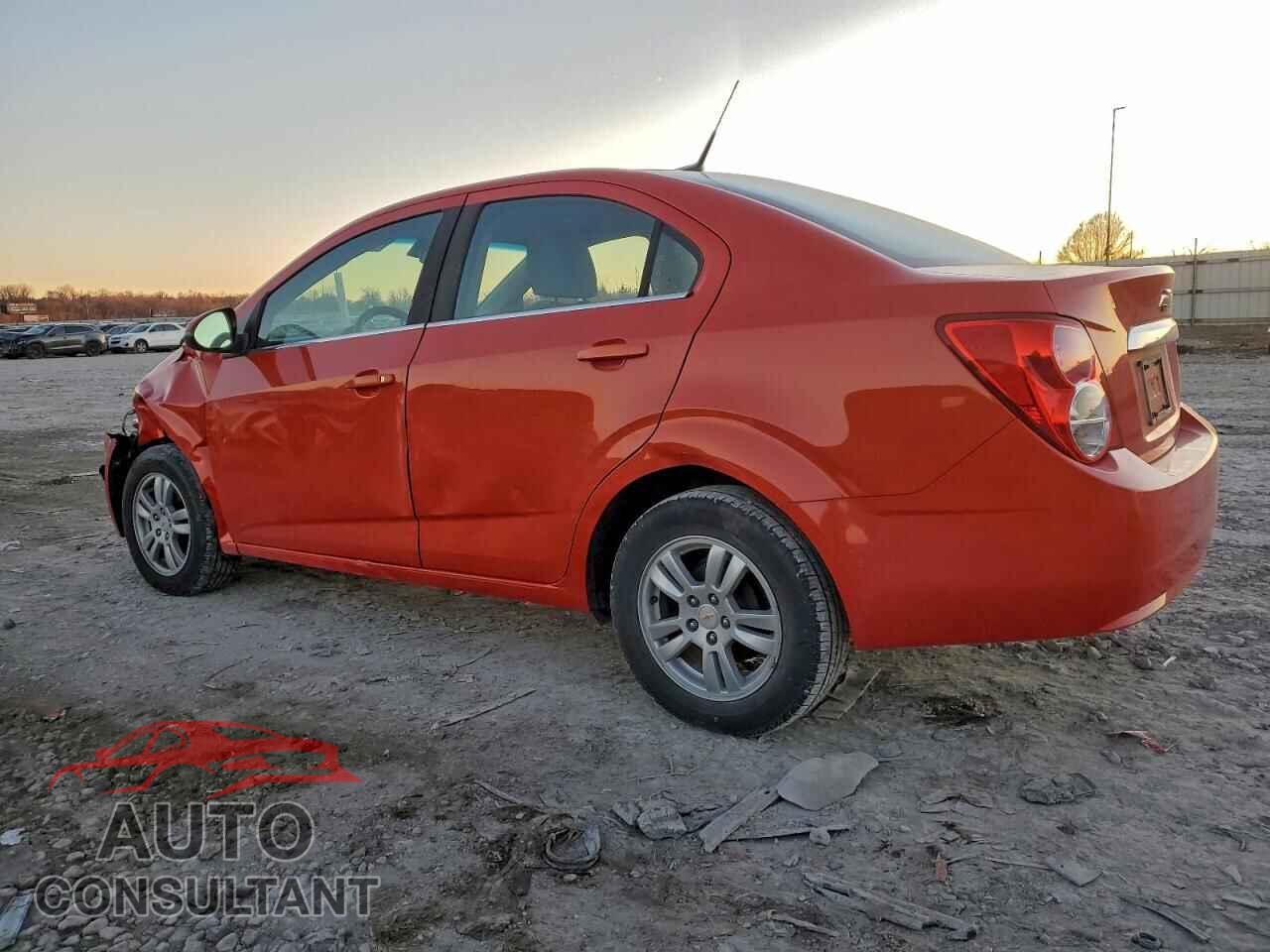 CHEVROLET SONIC 2012 - 1G1JC5SH5C4162661