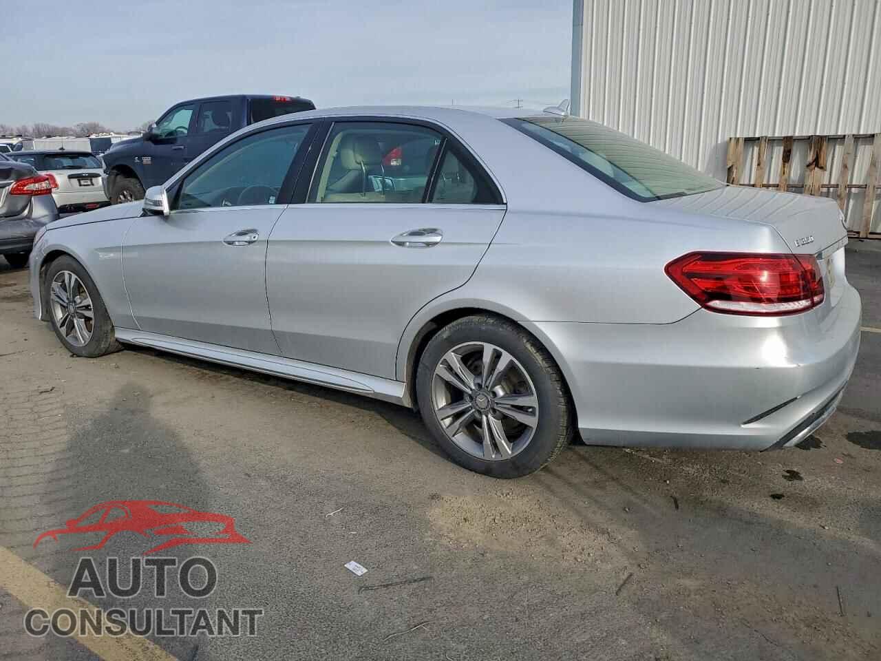 MERCEDES-BENZ E-CLASS 2015 - WDDHF8JB1FB165168