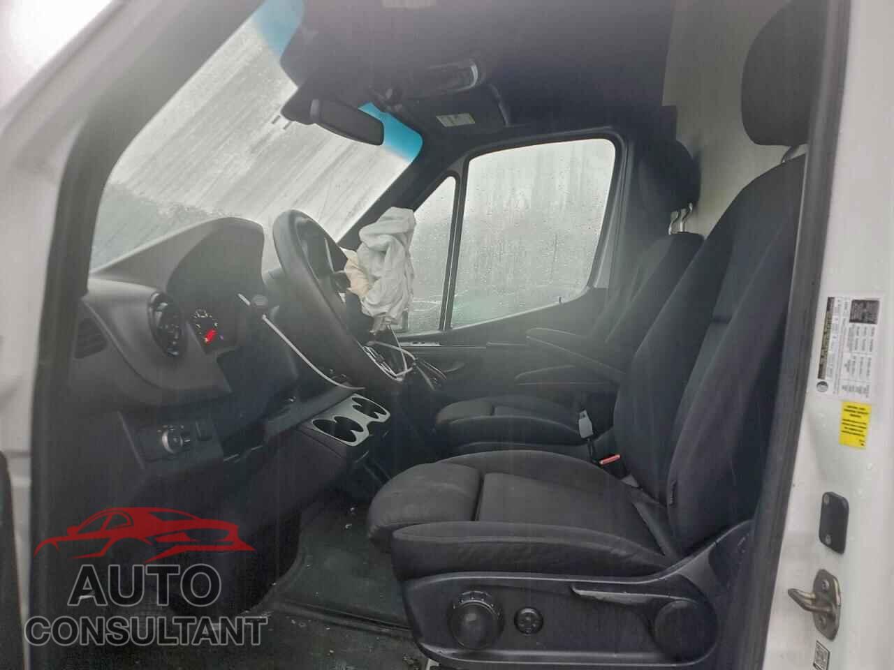 MERCEDES-BENZ SPRINTER 2019 - WD4PF1CD8KP023009