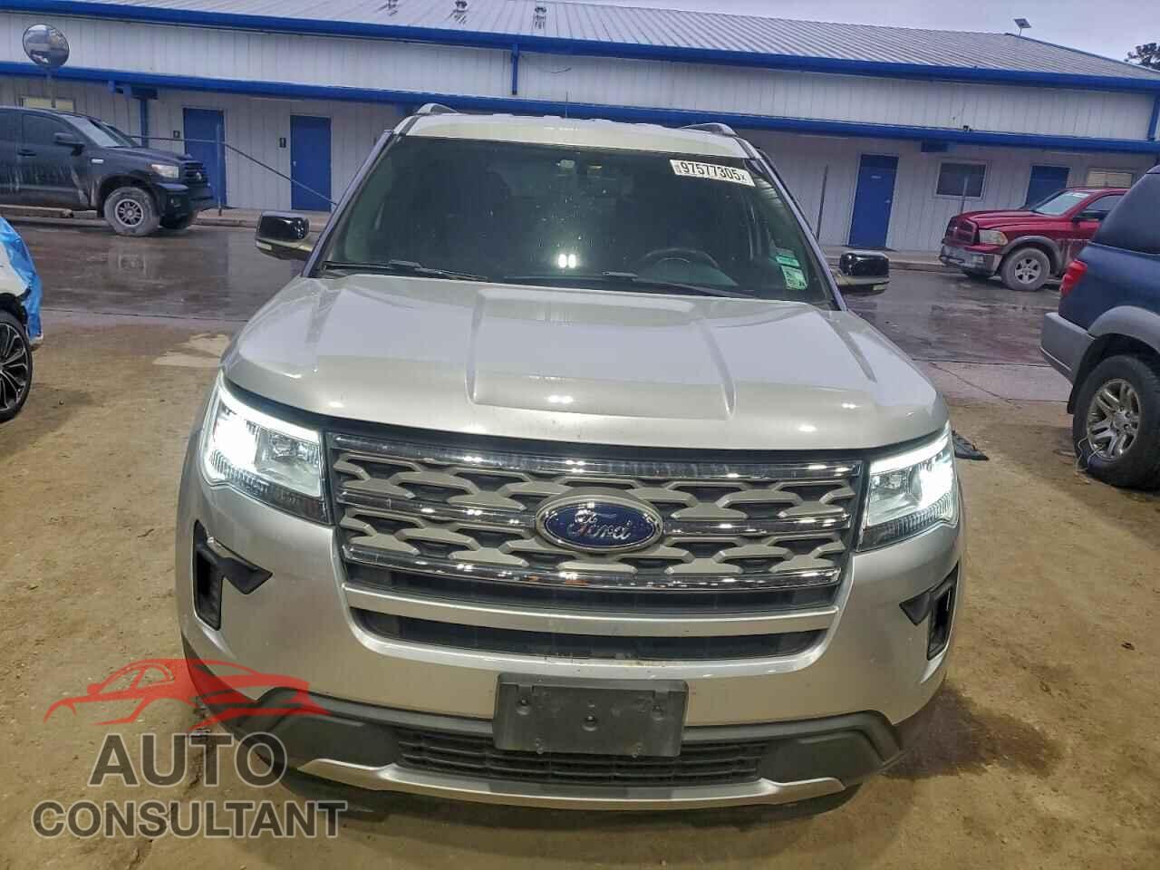 FORD EXPLORER 2018 - 1FM5K7D80JGB26629