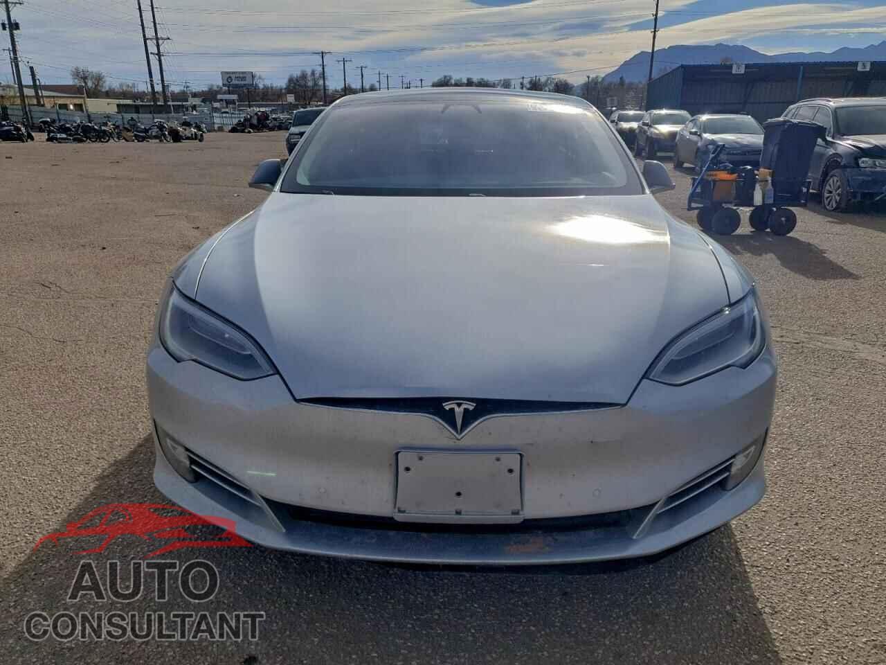 TESLA MODEL S 2018 - 5YJSA1E27JF281402