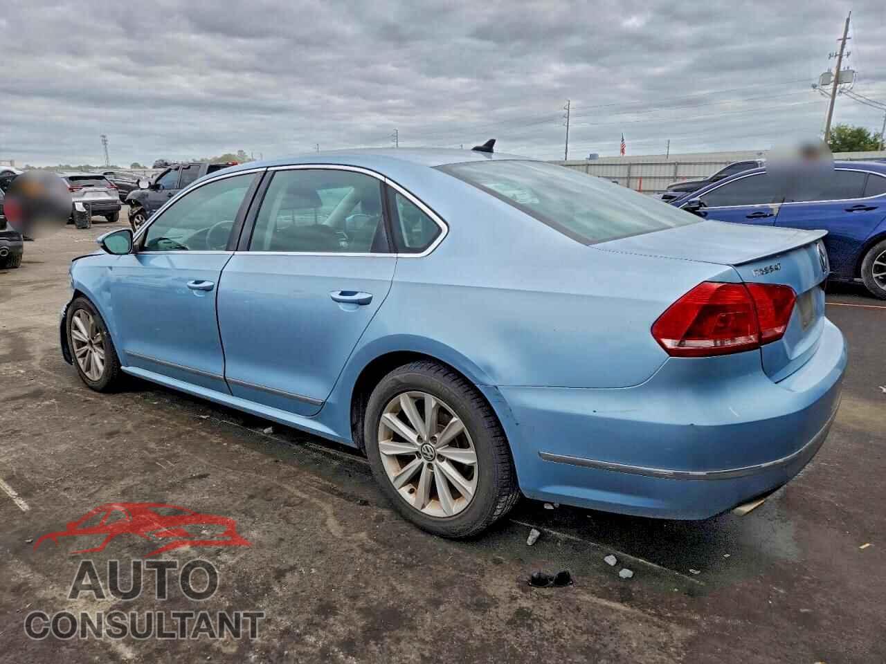 VOLKSWAGEN PASSAT 2012 - 1VWCH7A31CC109476