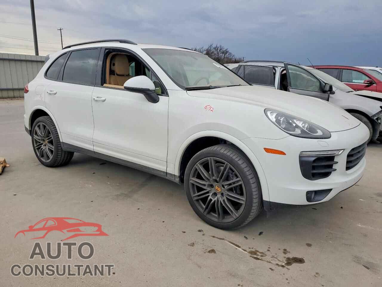 PORSCHE CAYENNE 2017 - WP1AA2A27HKA88945