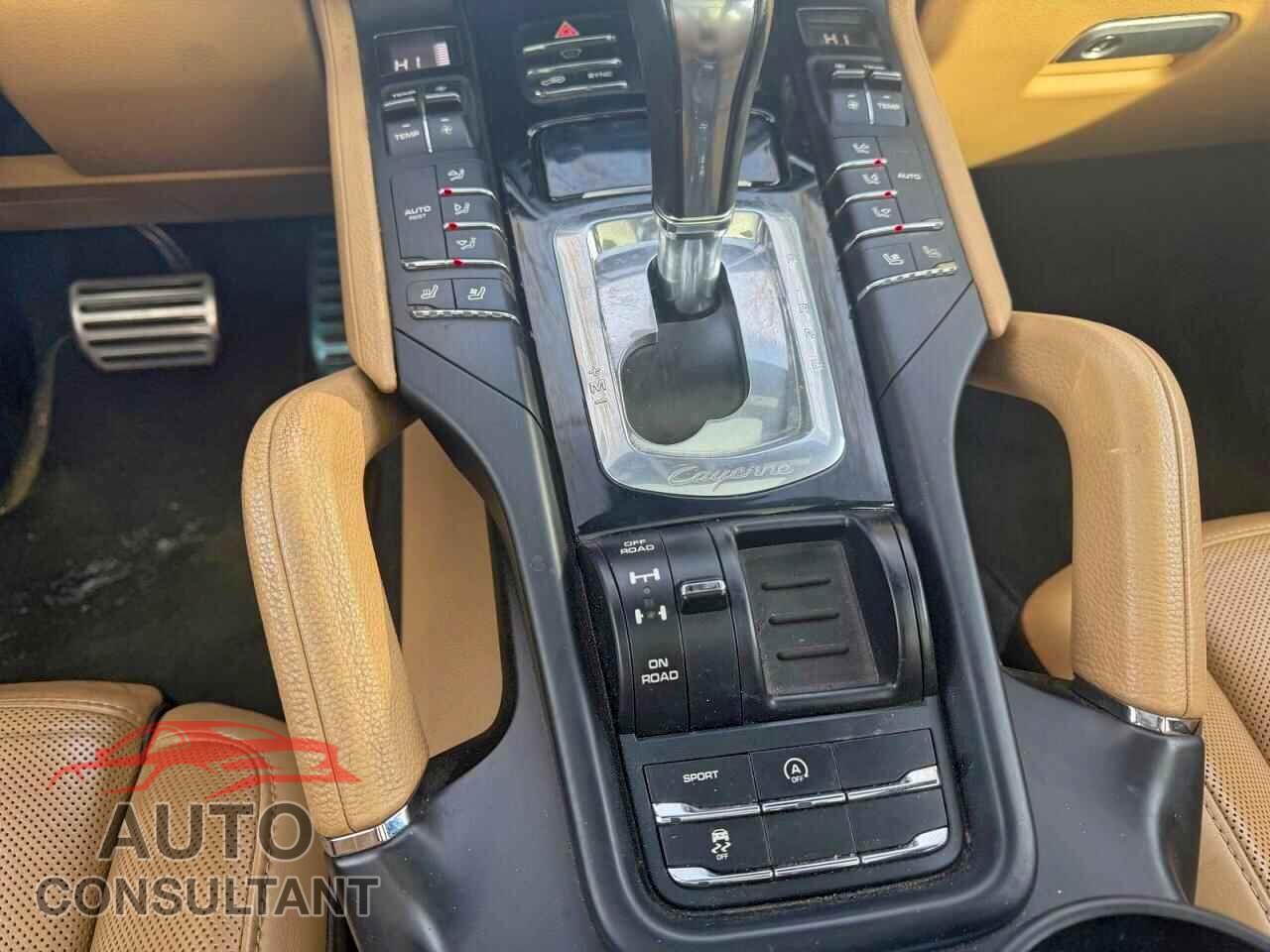 PORSCHE CAYENNE 2015 - WP1AB2A25FLA56791