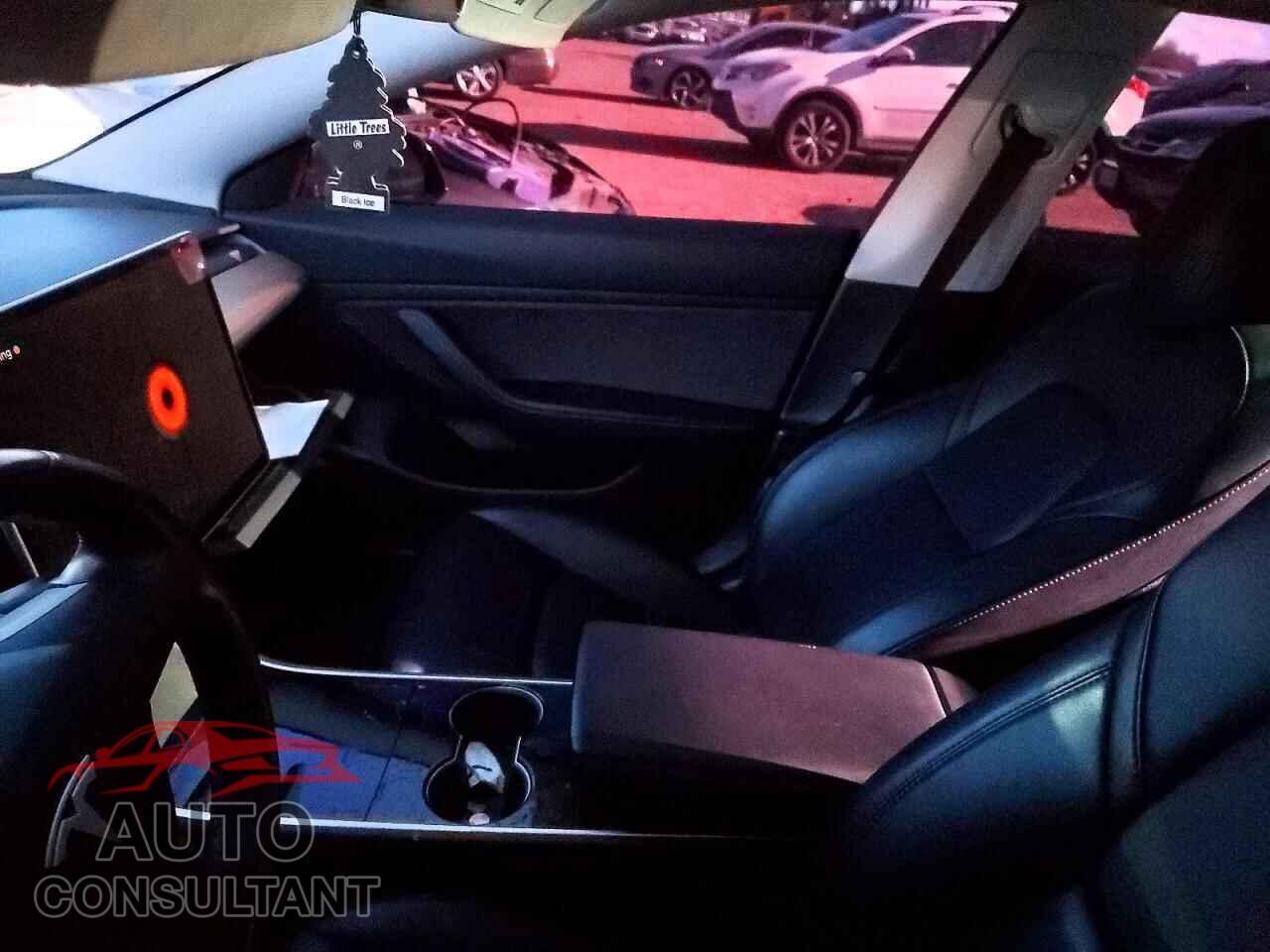 TESLA MODEL 3 2019 - 5YJ3E1EA7KF296306
